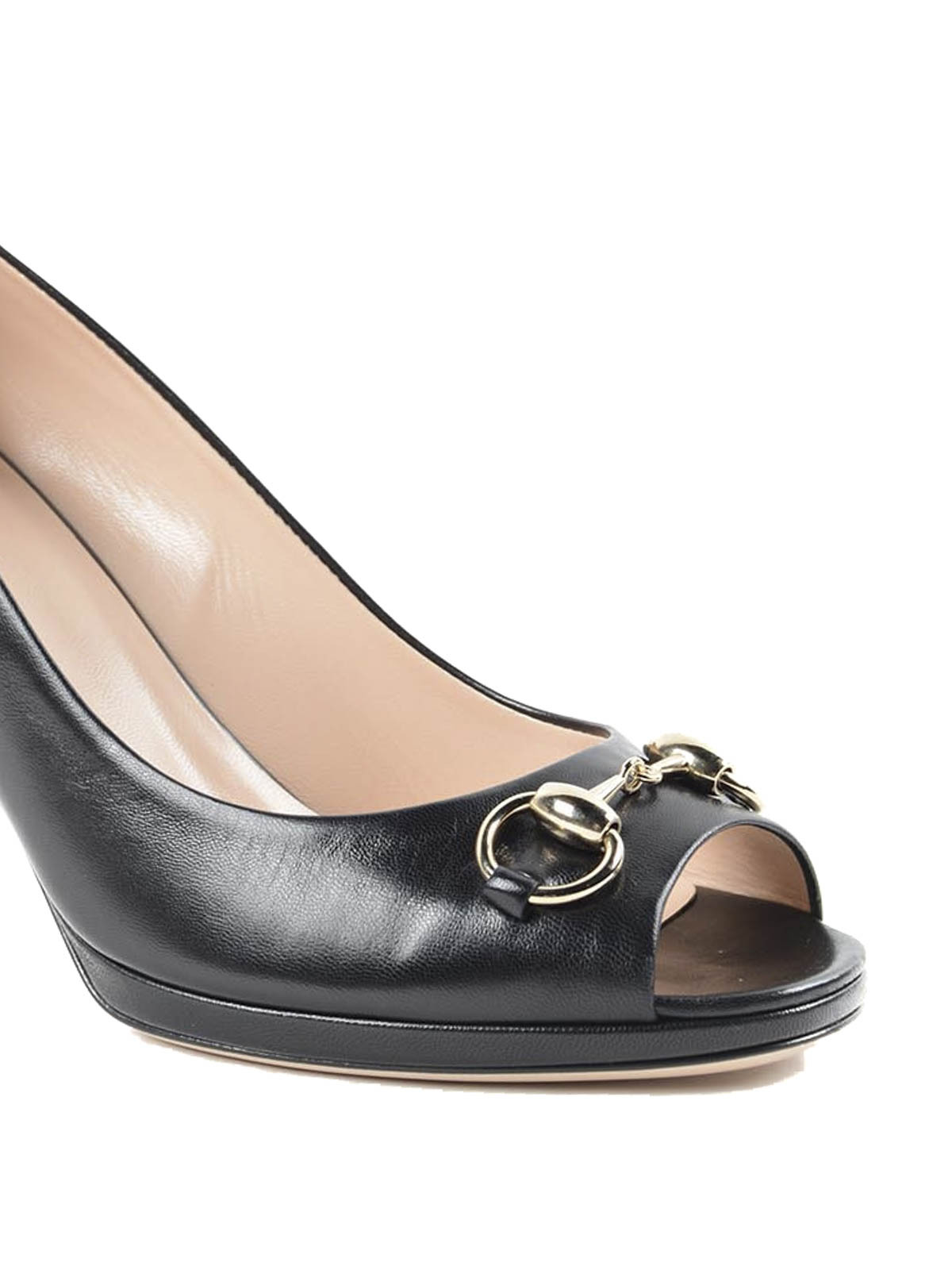 Gucci Horse Title Buckle Details High Heels In Black