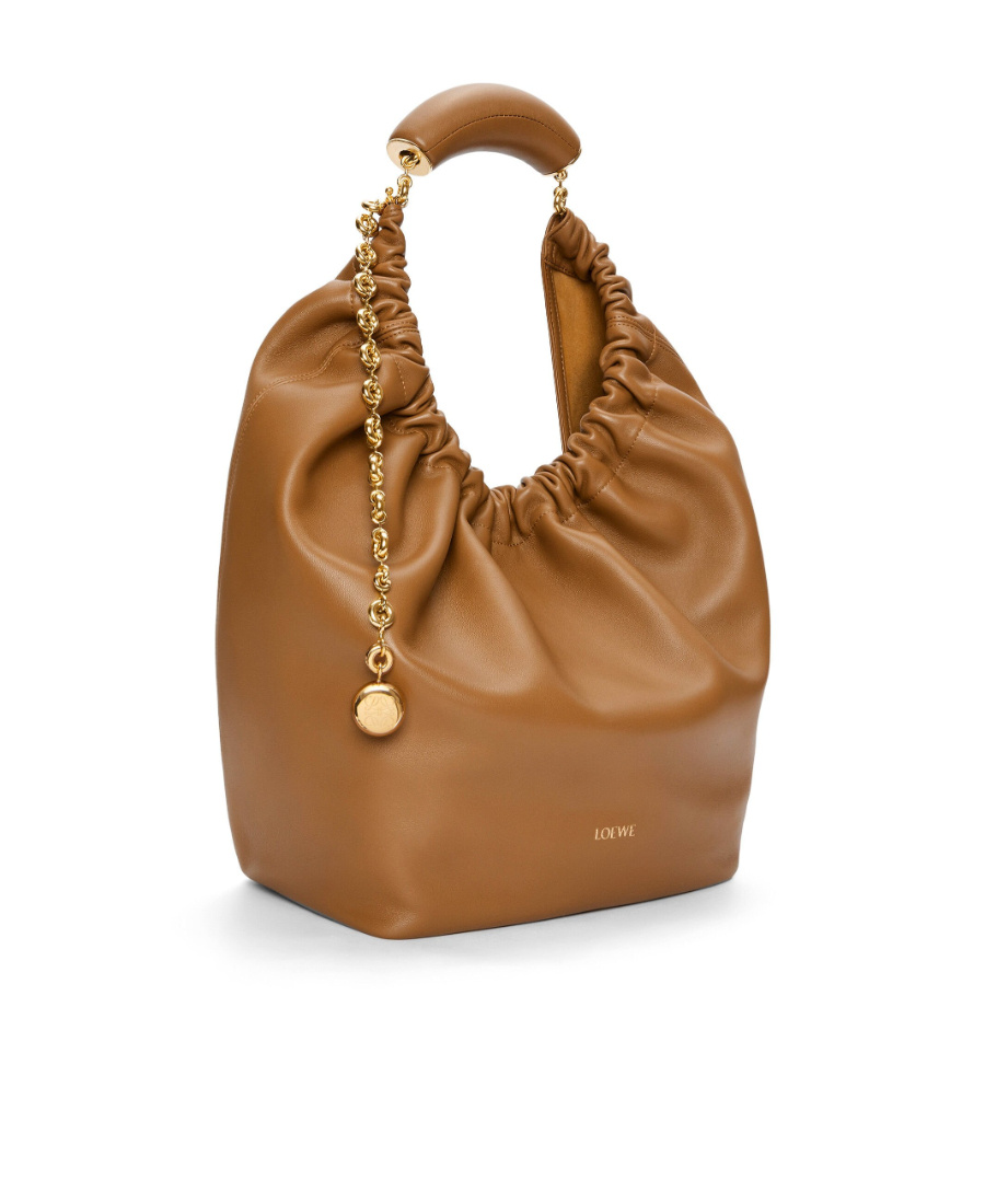 Loewe Squeeze Medium Leather Shoulder Bag In Brown