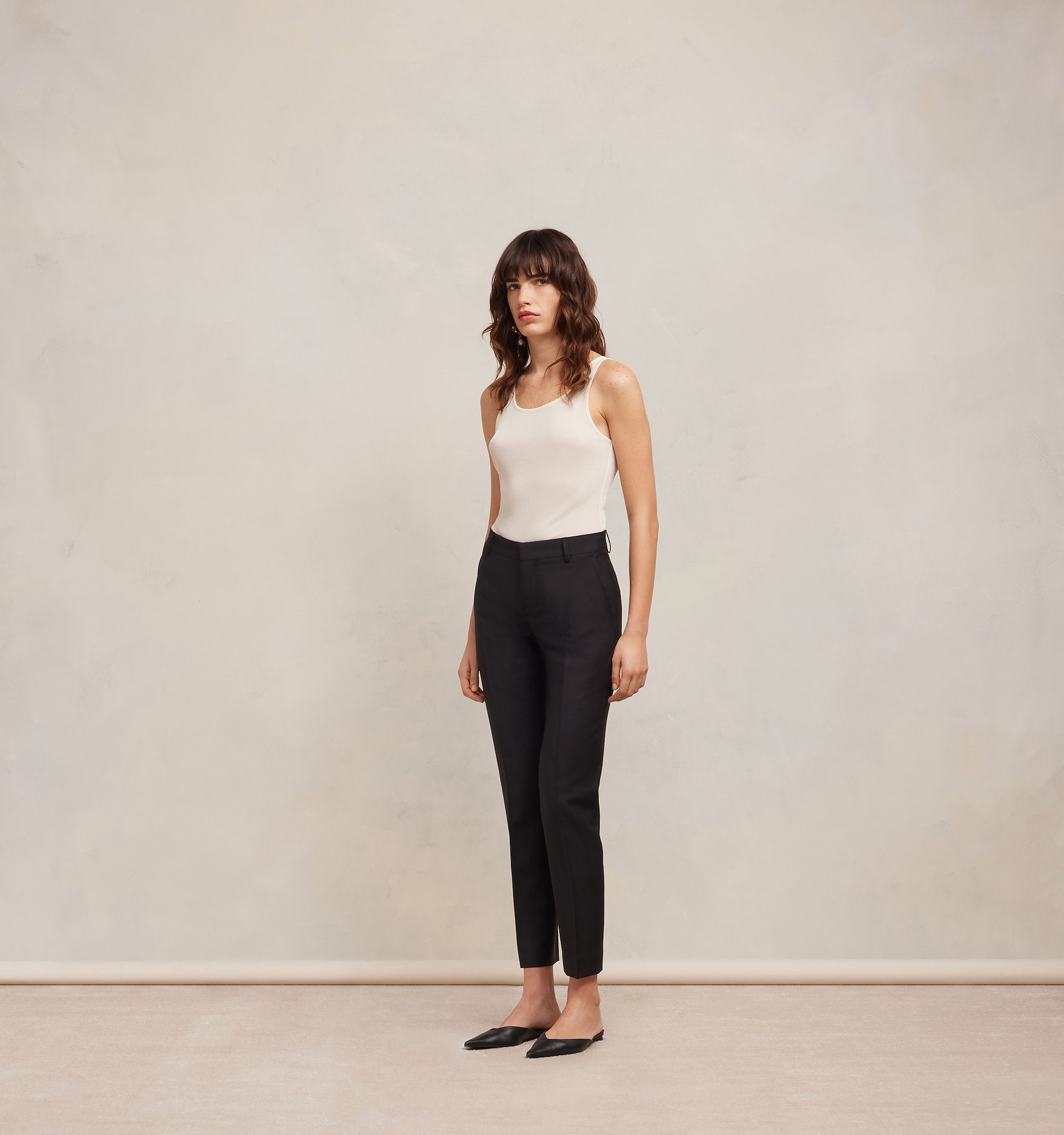 Ami Alexandre Mattiussi Cigarette Pipe Wool Casual Trousers In Black