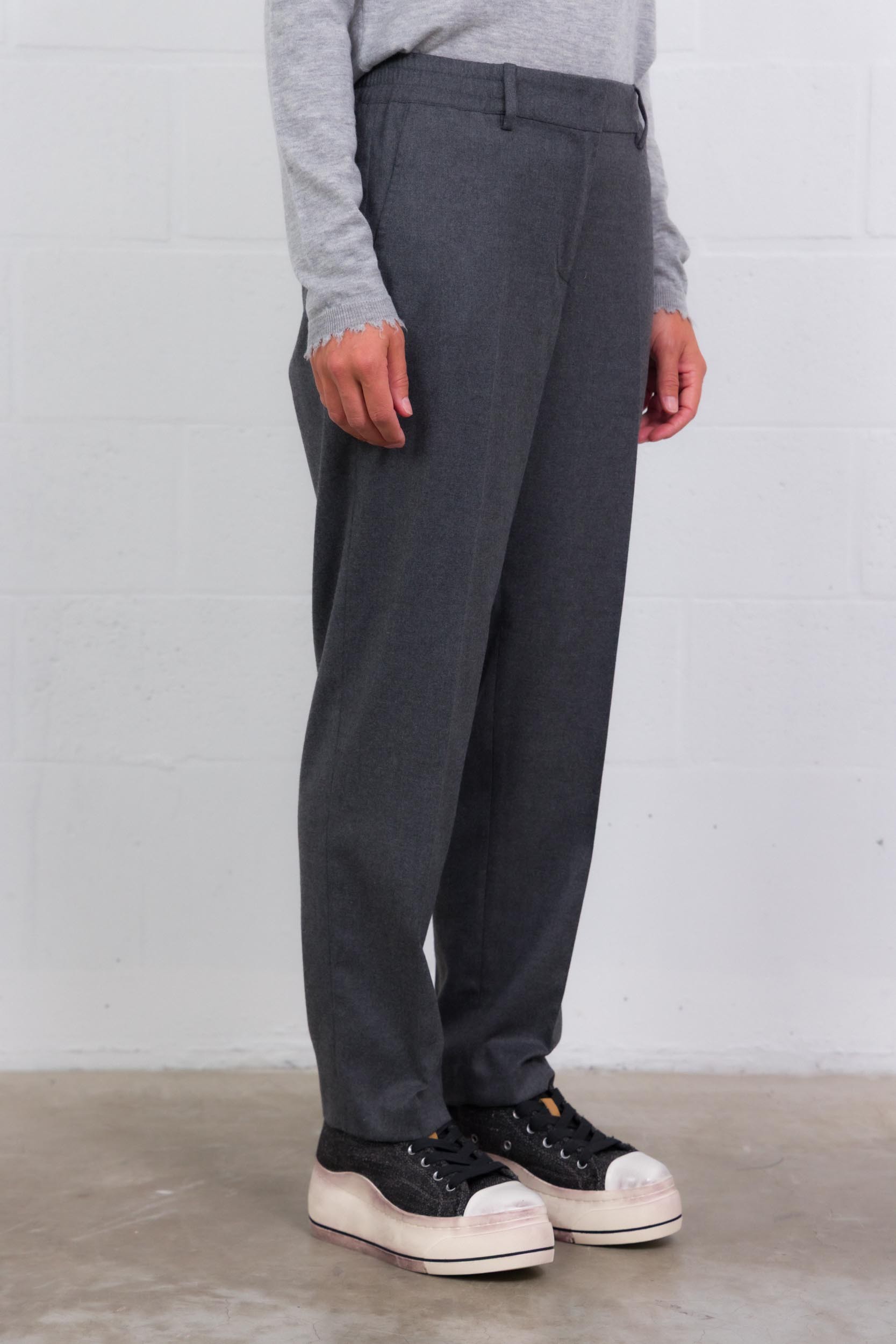 Seventy Trousers Grey In Gray
