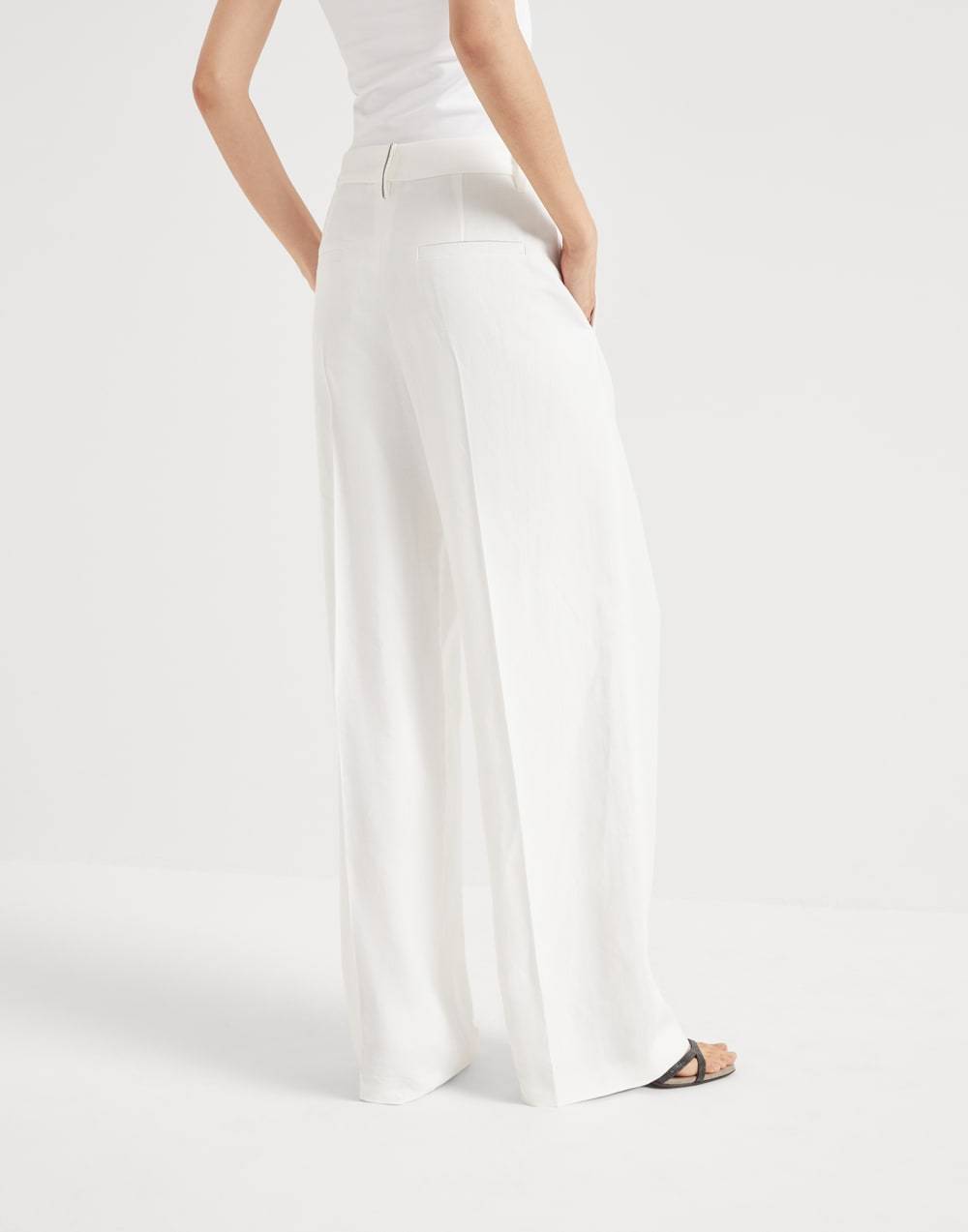 Brunello Cucinelli Pant Pleated Design Acetate Blend In White