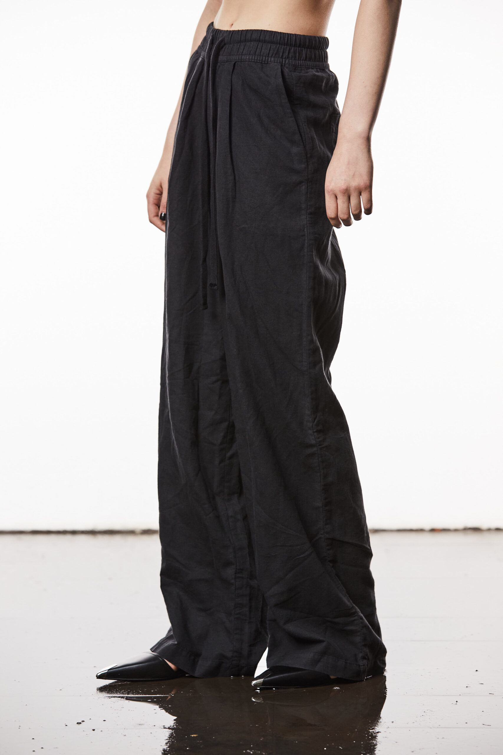 Thom Krom Elastic Waist Casual Pants In Black