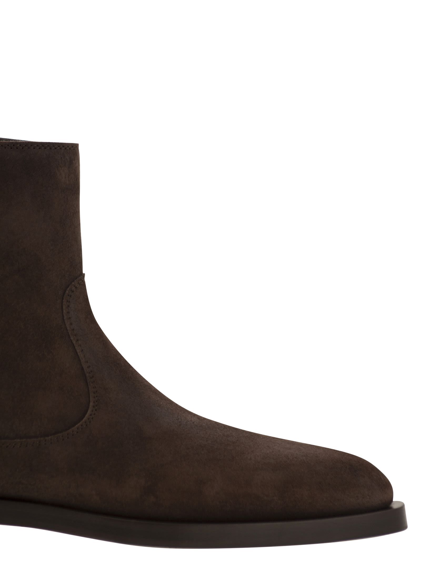 Brunello Cucinelli Round Toe Boots In Burgundy