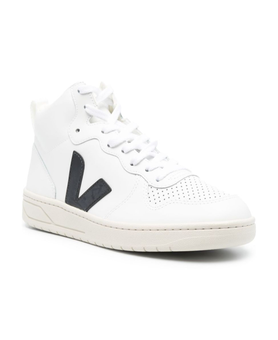 Veja Tie Low Upper Board Shoes In White