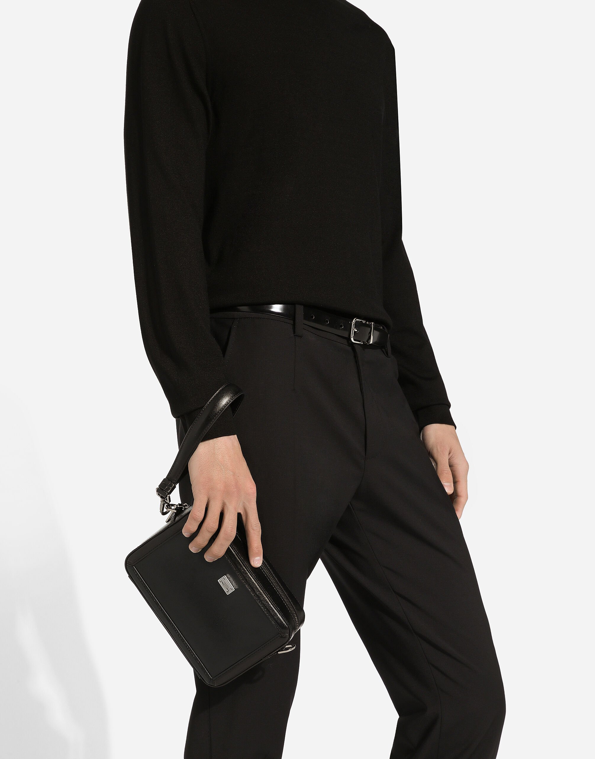 Dolce & Gabbana Dolce  Gabbana Logo Plaque Zipped Mini Messenger Bag In Black