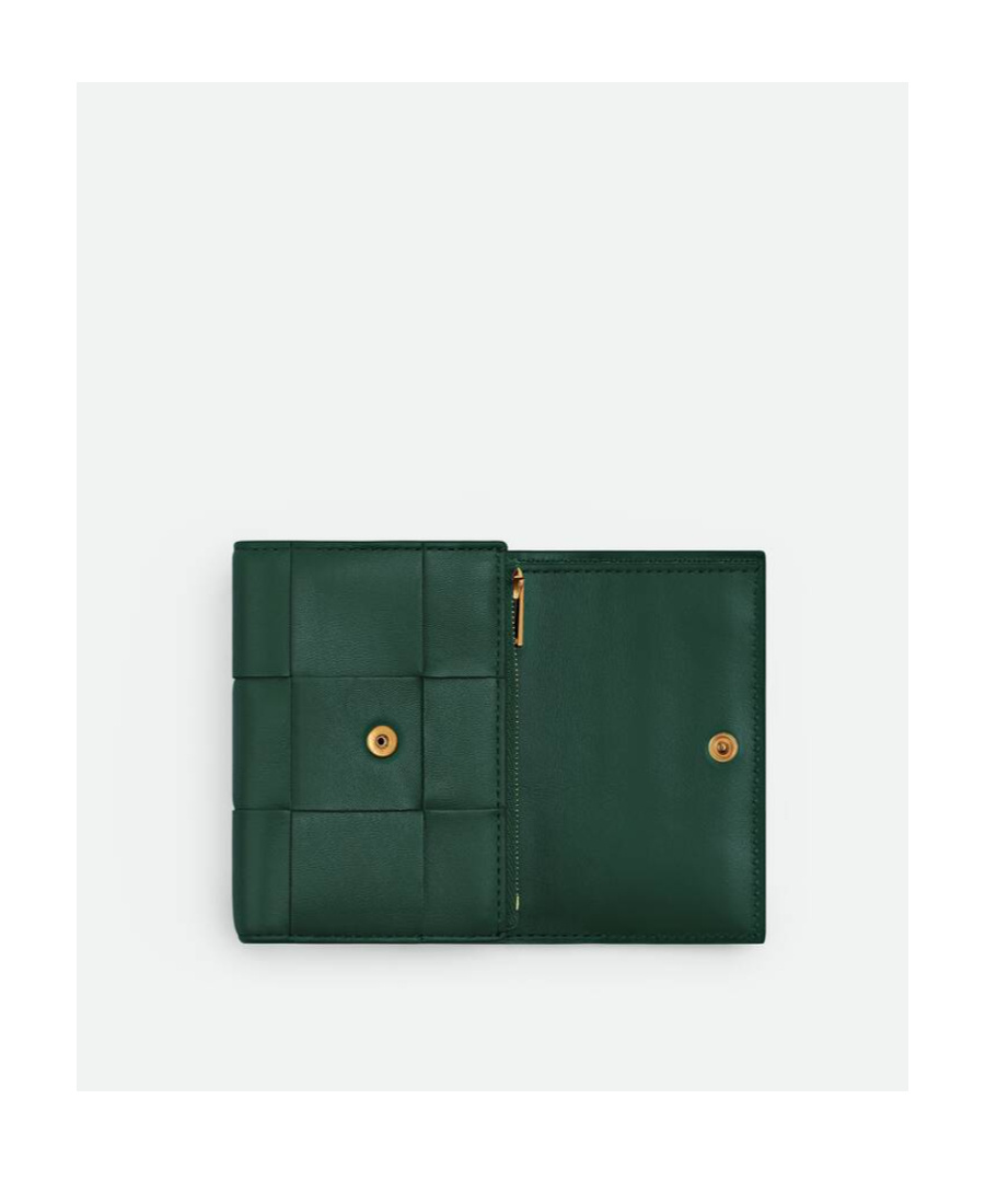 Bottega Veneta Cassette Tri-fold Zip Leather Wallet In Green