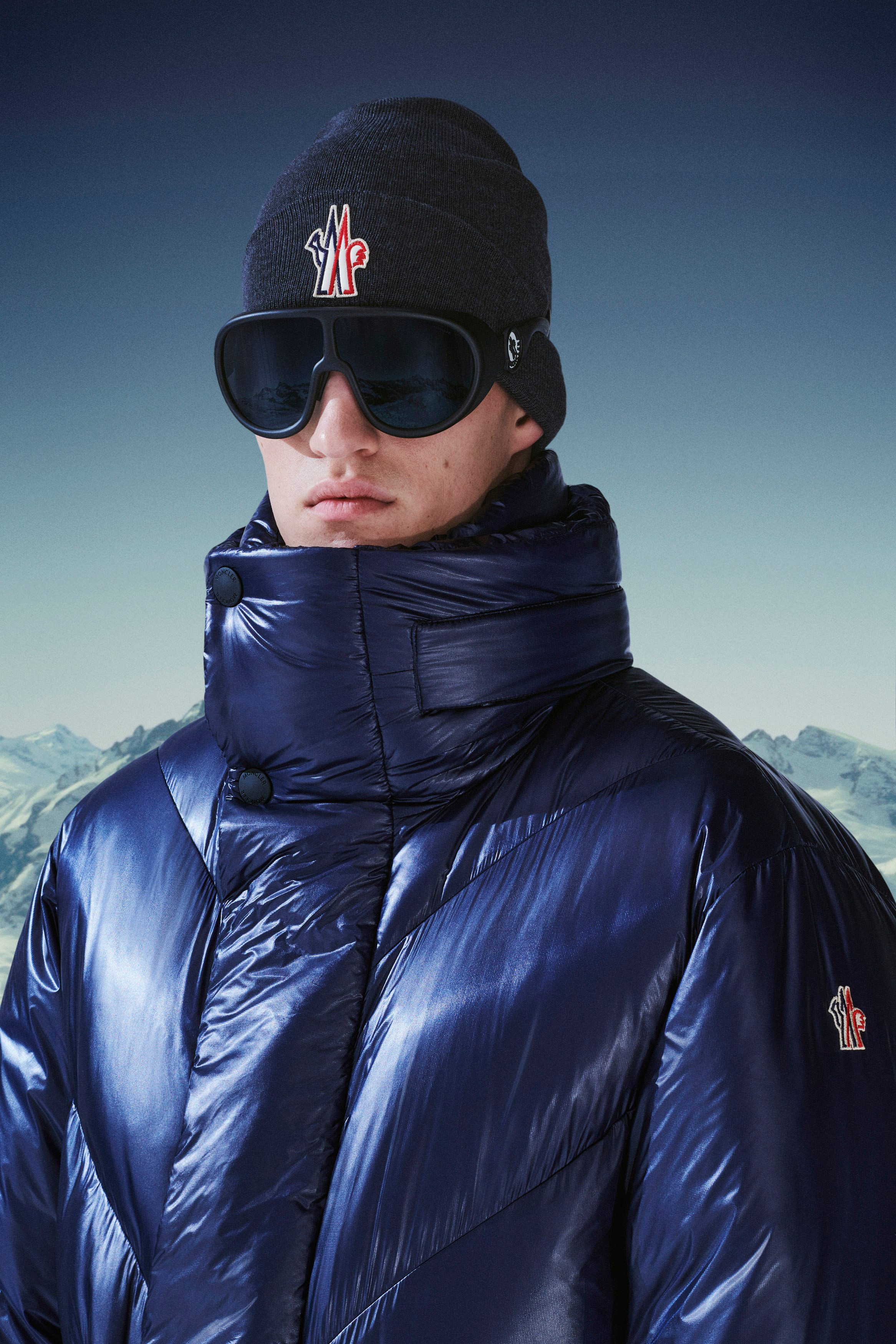 Moncler Logo-patch Ribbed Beanie In Black