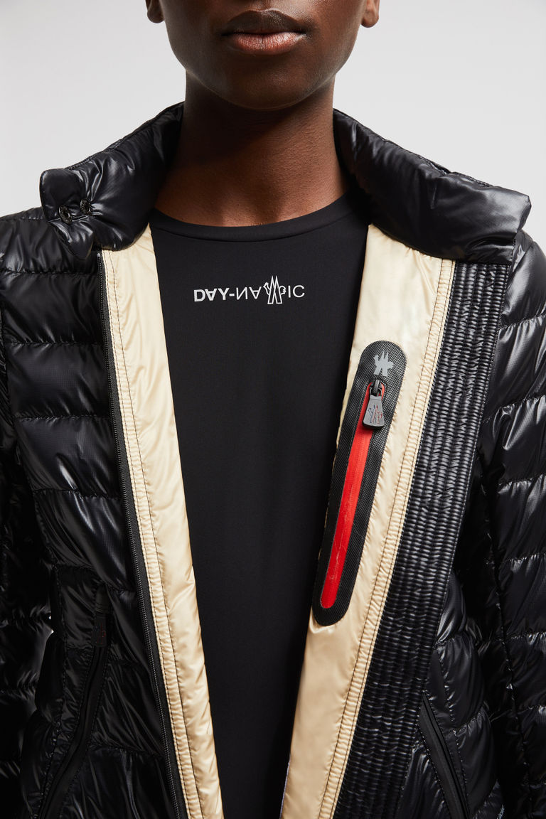 Moncler Logo-patch Padded-design Jacket In Black