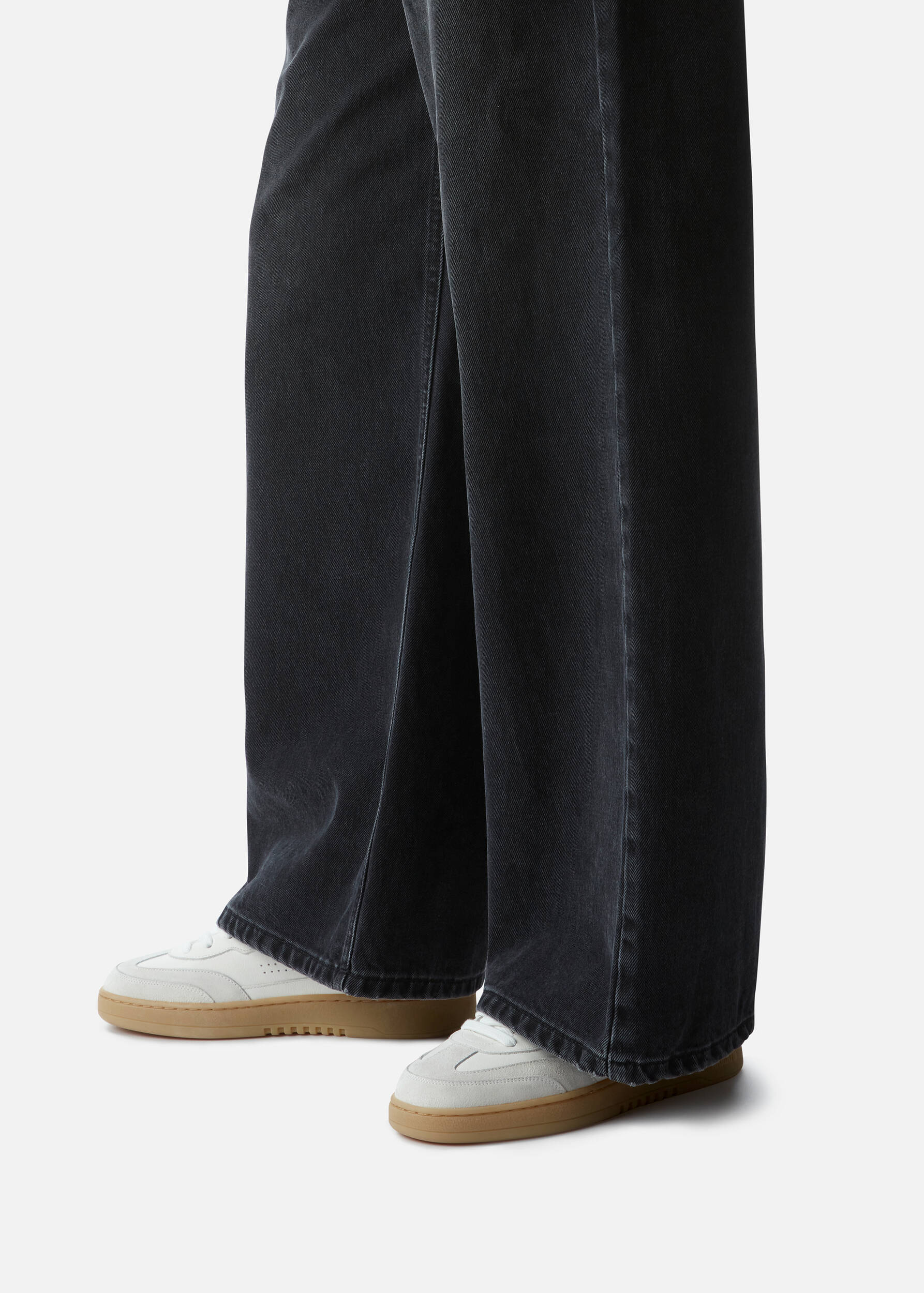 Axel Arigato Dice T-toe Low-cut Casual Shoes In White