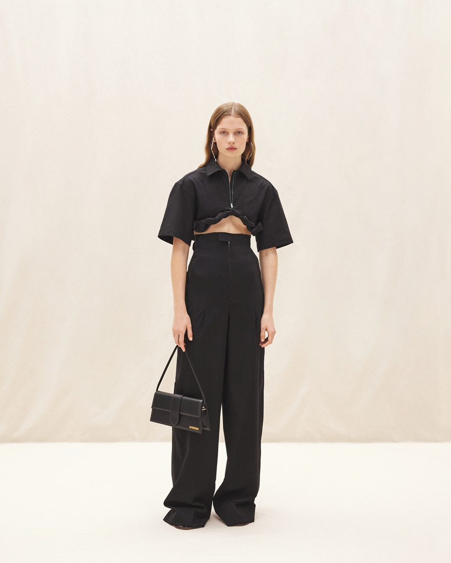 Jacquemus High-waisted Loose Casual Pants In Black