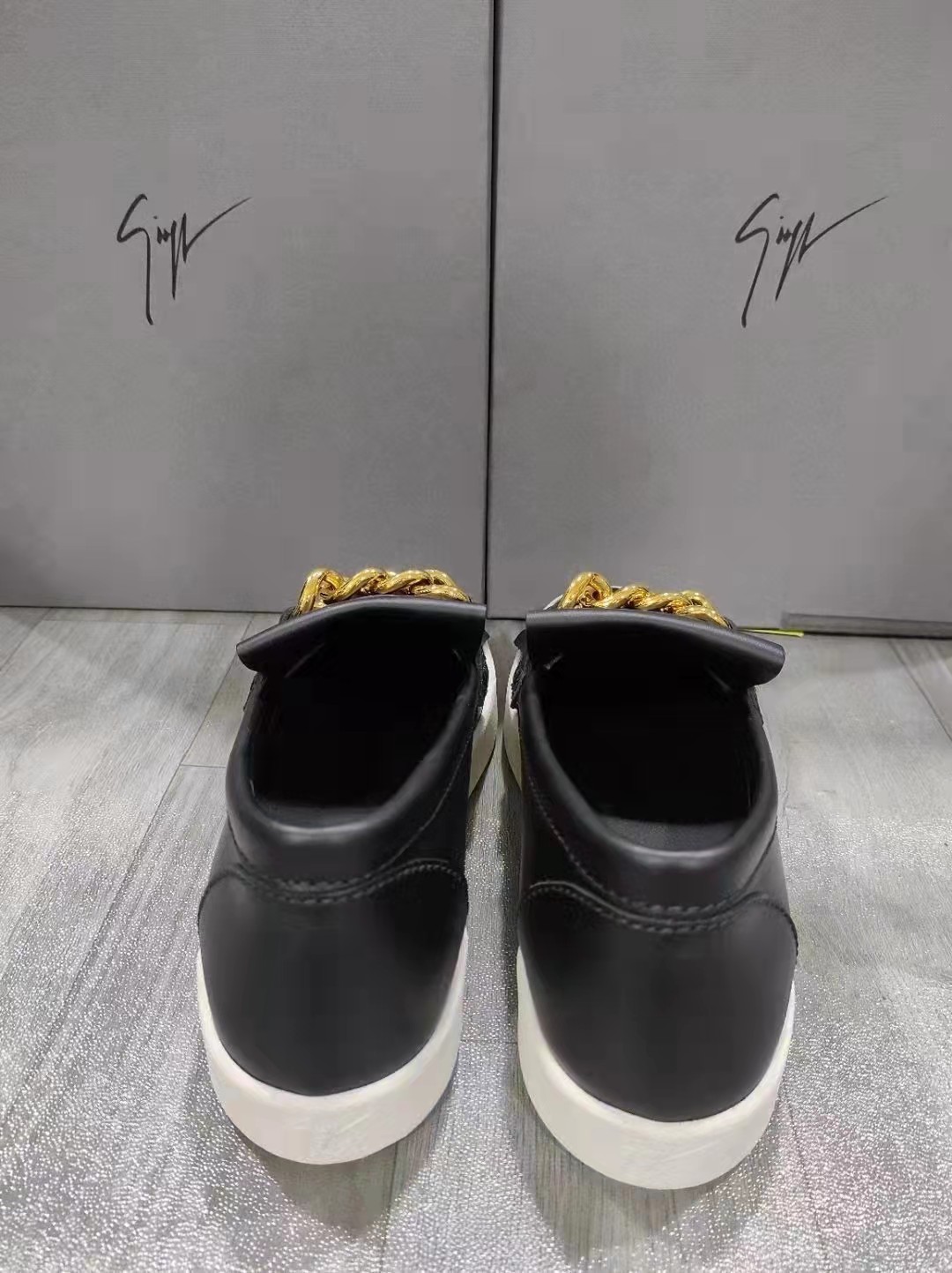 Shop Giuseppe Zanotti Chain Casual Sports Shoes In Black
