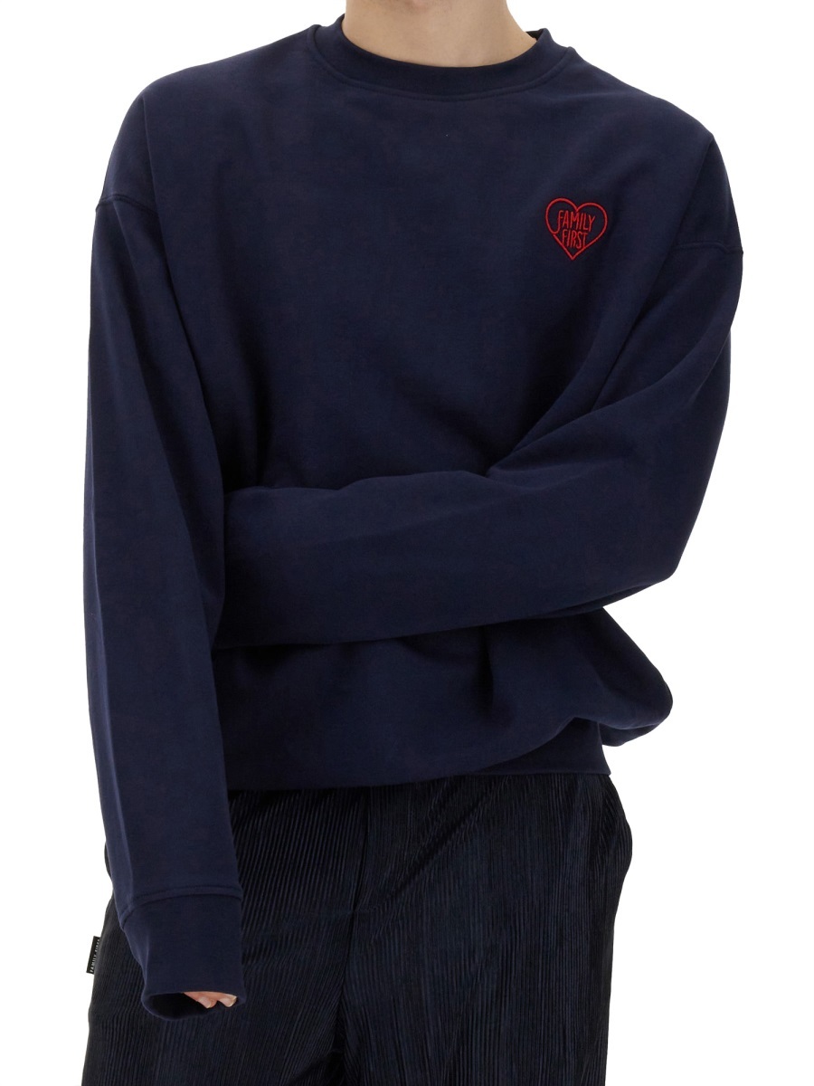 Family First Heart Sweatshirt In Black