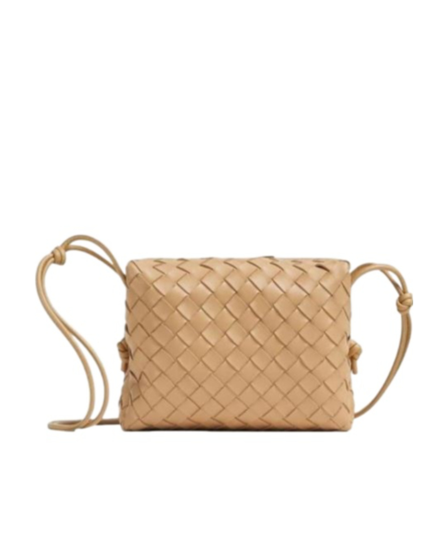 BOTTEGA VENETA INTRECCIATO KNOT-DETAILED SHOULDER BAG
