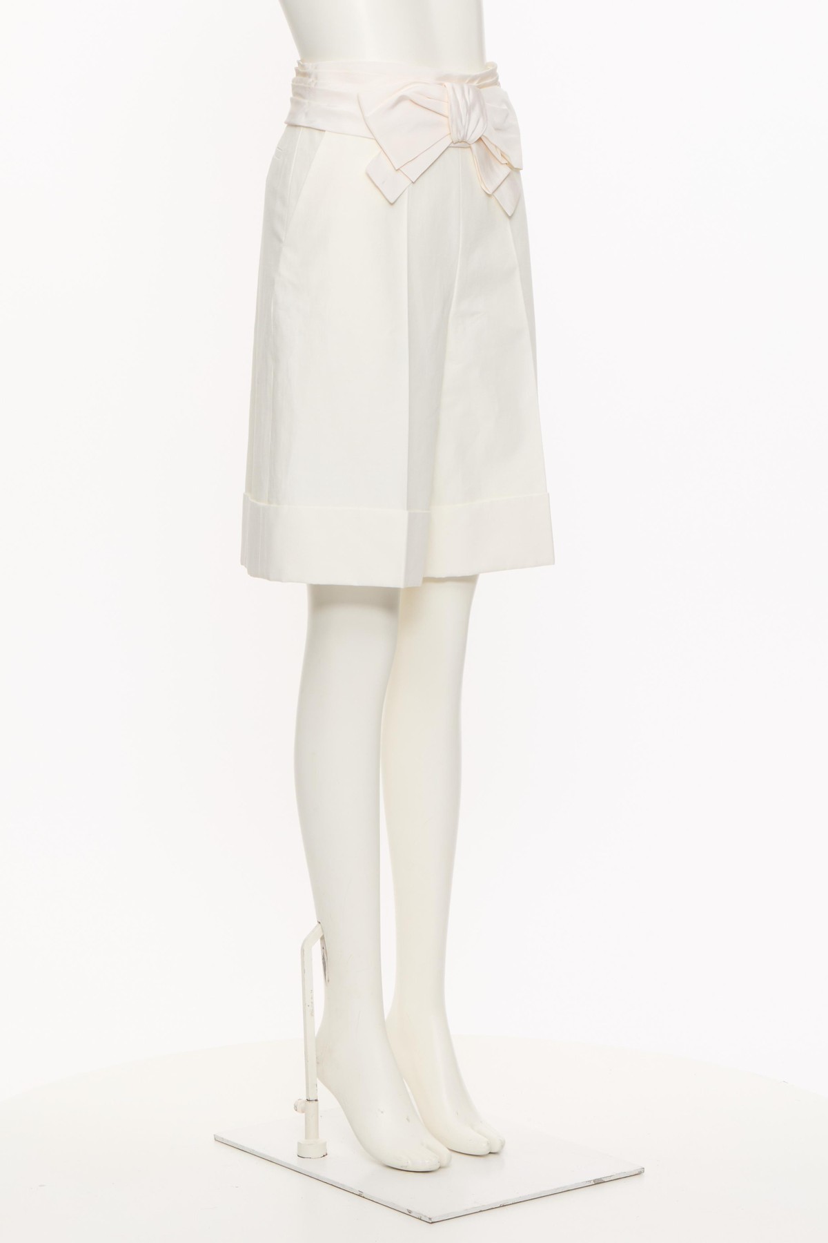 Valentino Bow Shorts In White