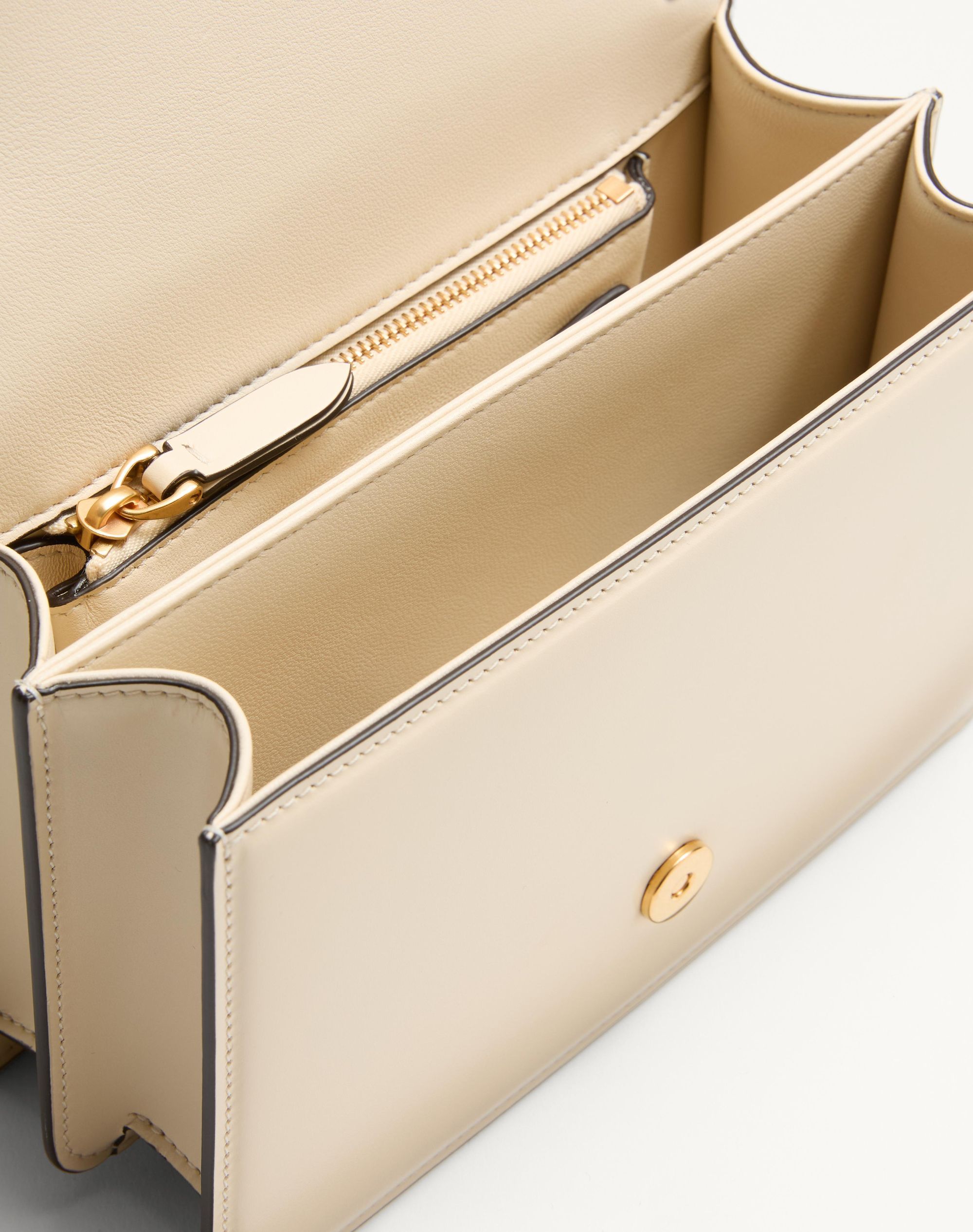 Valentino Garavani Garavani Vain Small Shoulder Bag In Shiny Calfskin Woman Ivory Uni In Nude