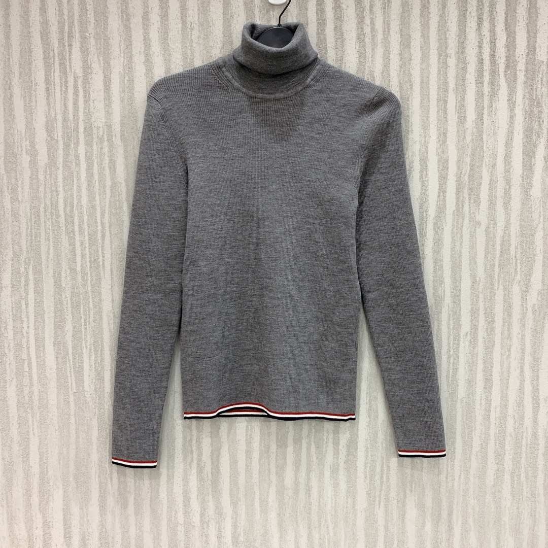 Thom Browne Rwb Tipping Stripe Merino Turtleneck Jumper In Gray