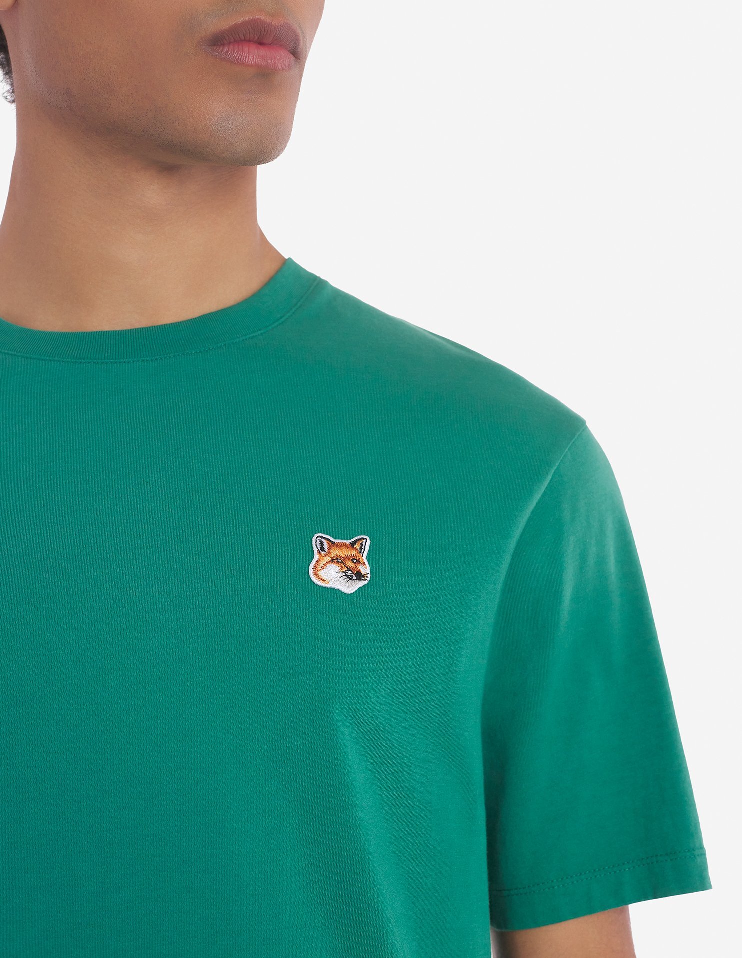 Maison Kitsuné Fox Head Patch Regular Tee Shirt In Green