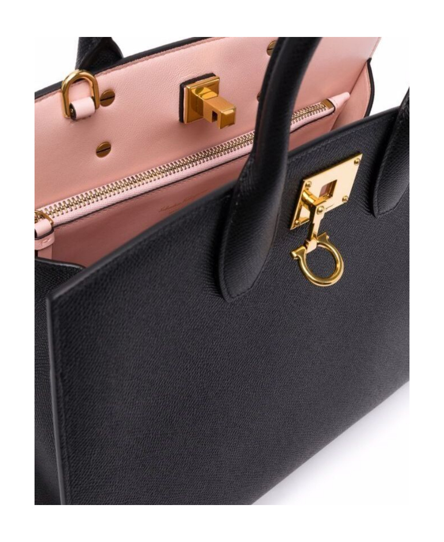 FERRAGAMO LOGO SHOULDER BAG