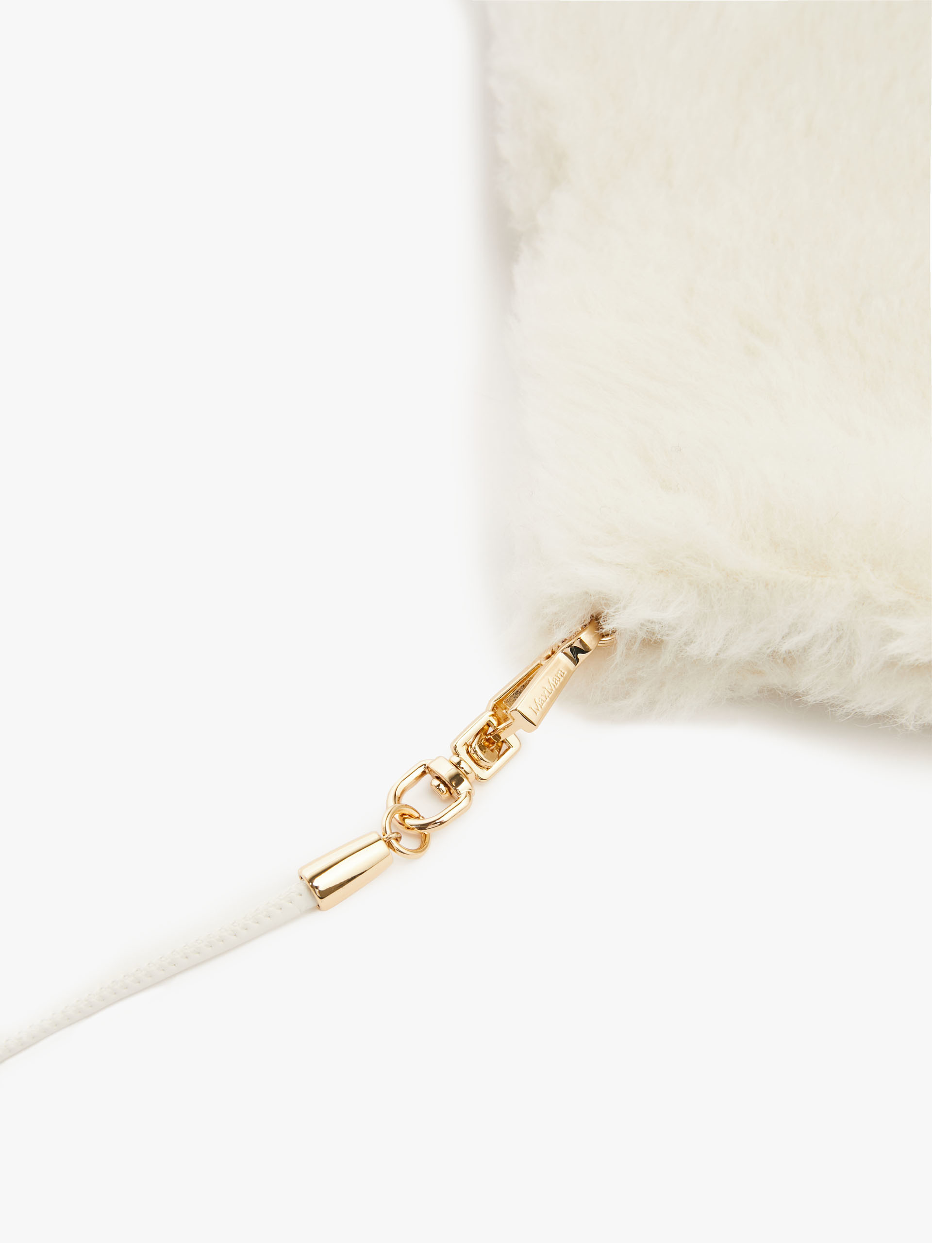 Max Mara Mittens In Alpaca And Wool Teddy Fabric