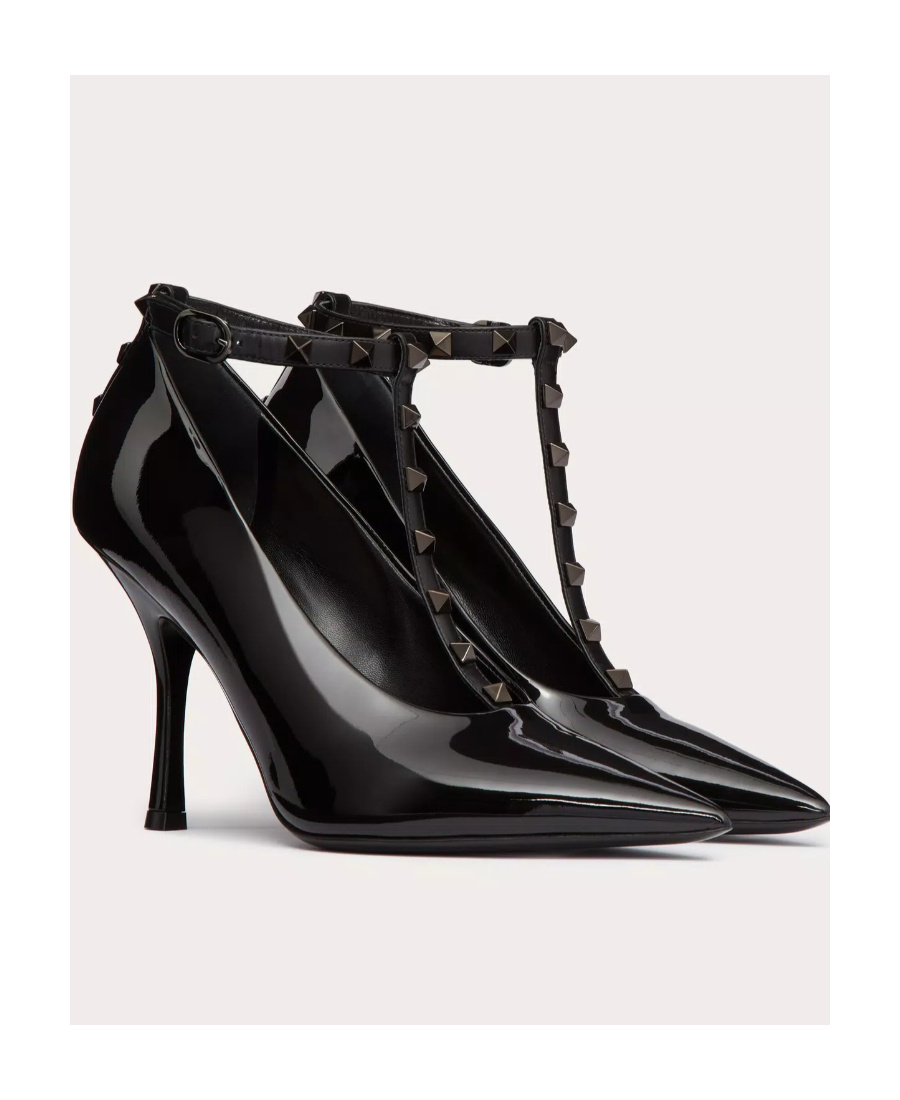 Valentino Rockstud Pointed High Heels In Black
