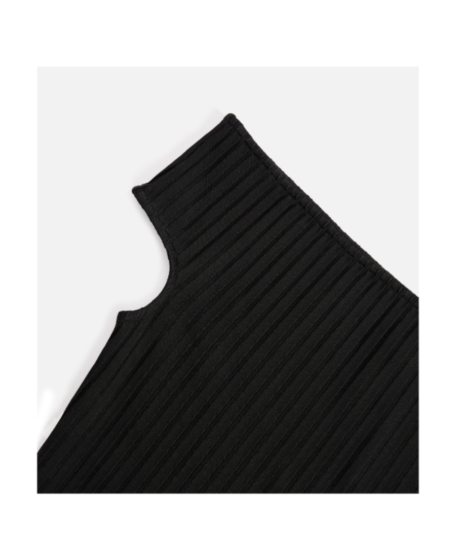 Shop Ami Alexandre Mattiussi Ami Paris Off-shoulder Knitted Mini Dress In Black