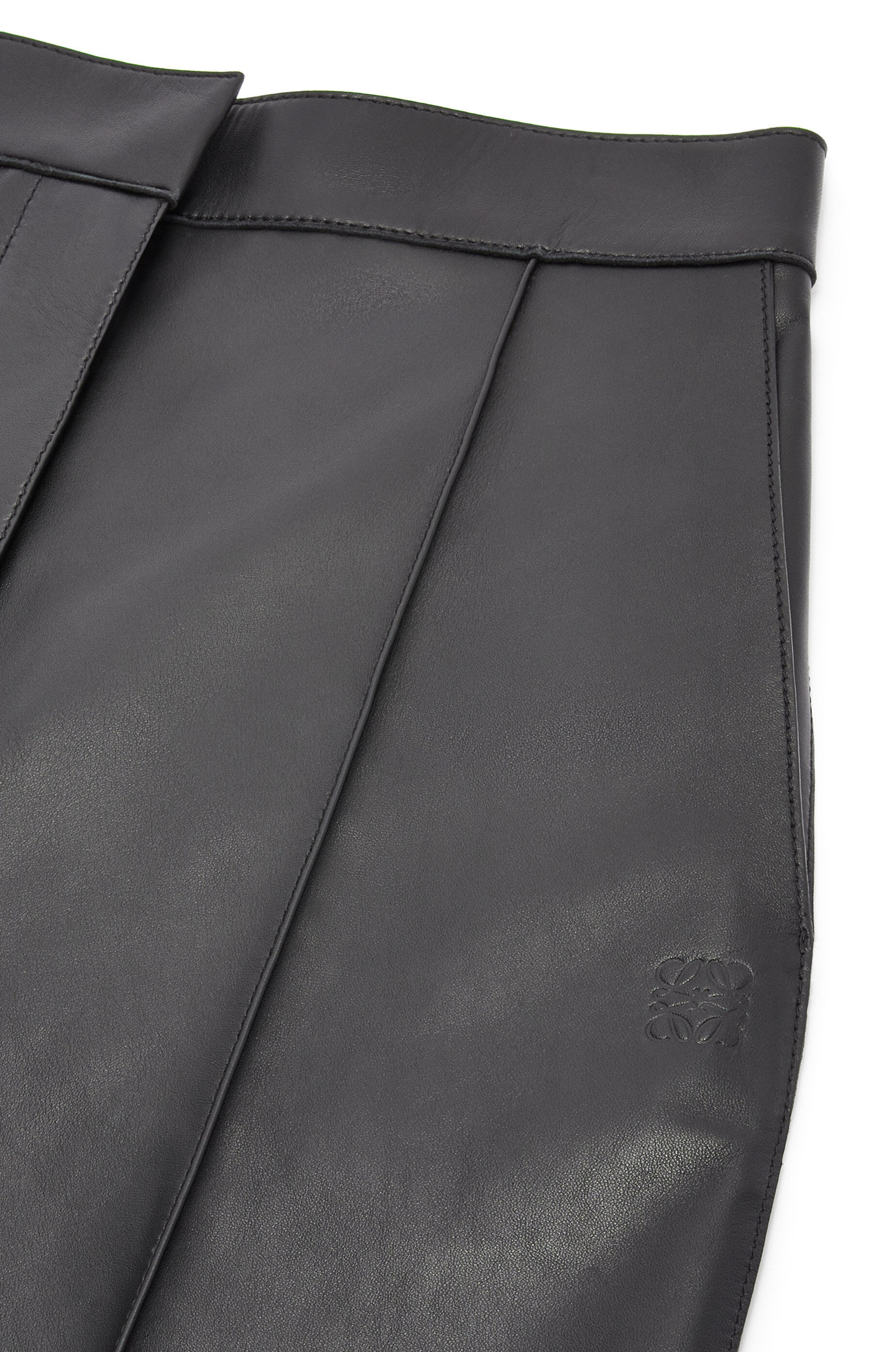 Loewe Tapered Casual Pants In Black