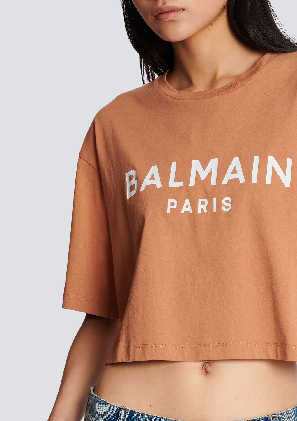 Balmain Logo-print Cropped T-shirt In Nude