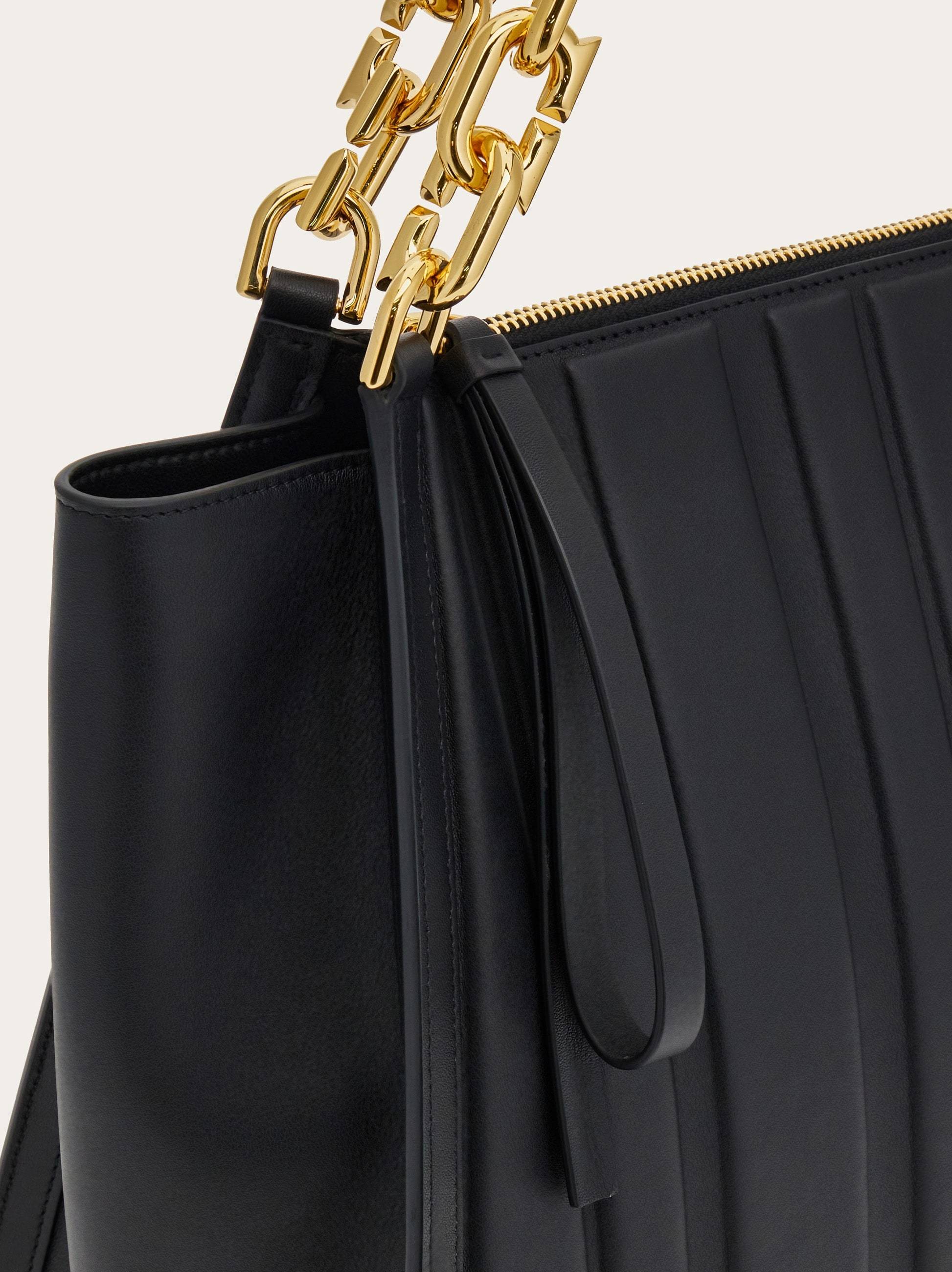 Ferragamo Panelled-design Leather Tote Bag In Black