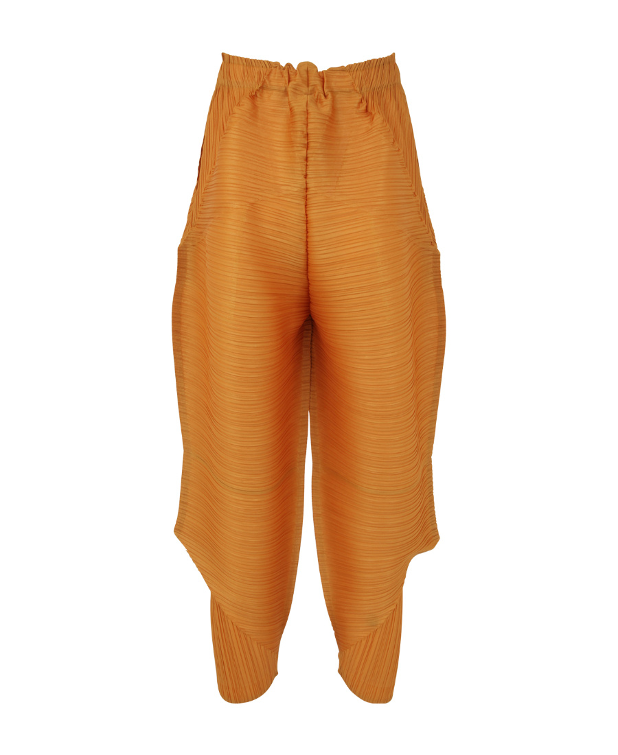 Issey Miyake Cropped Pleated Trousers In Orange
