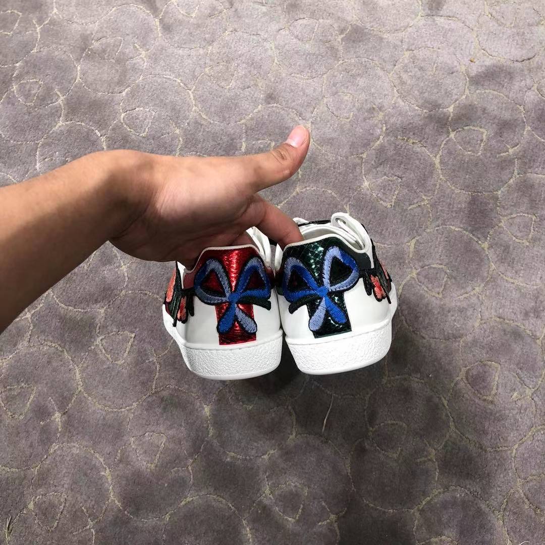 GUCCI ACE FLOWER EMBROIDERY CASUAL SNEAKERS