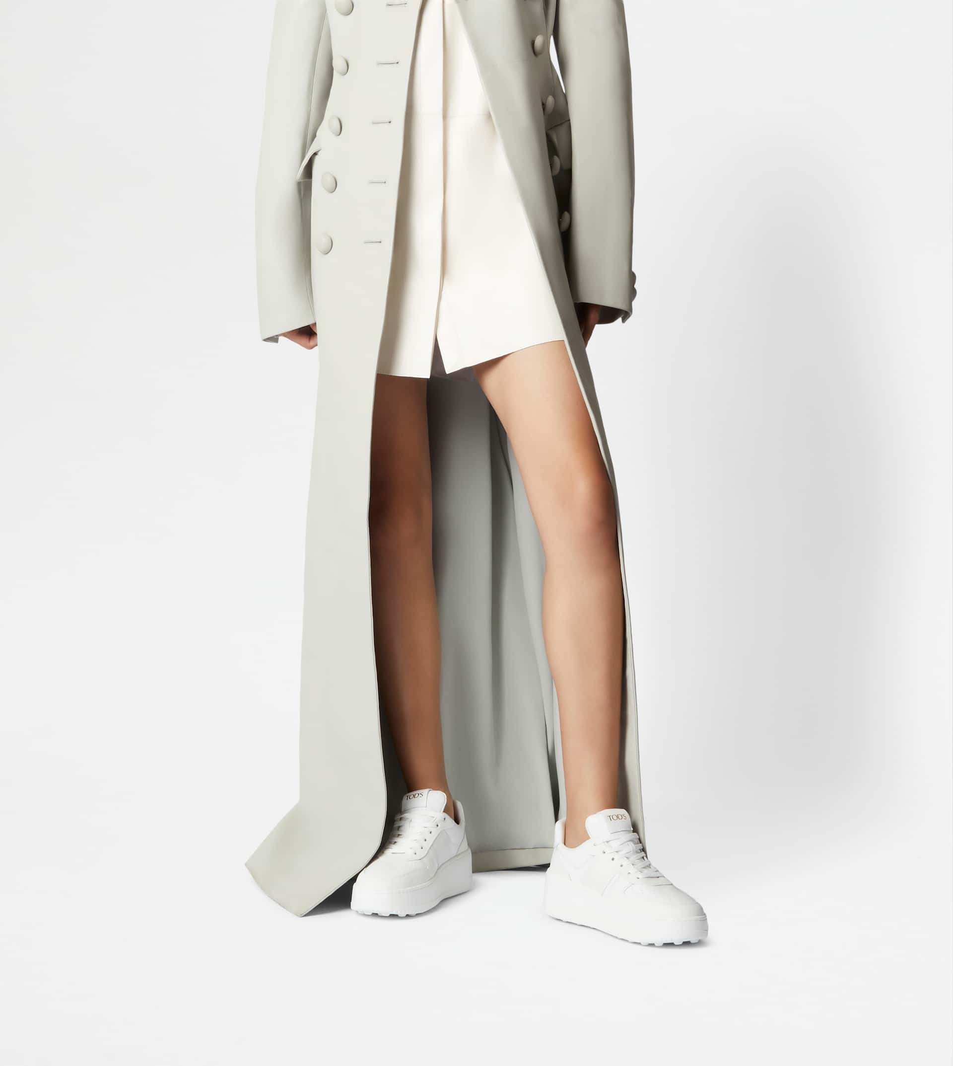 Tod's Round-toe Leather Sneakers In White
