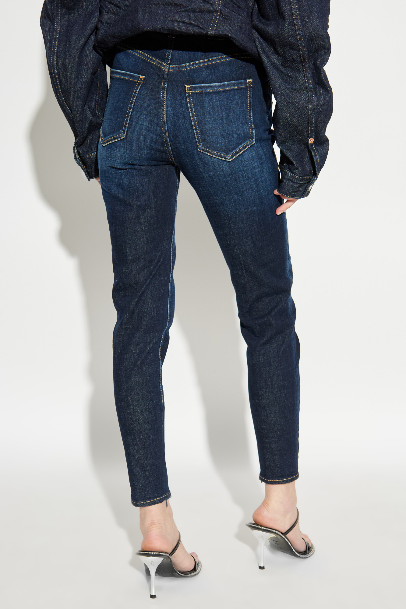 Dsquared2 Gold-tone Logo-plaque Jeans In Blue