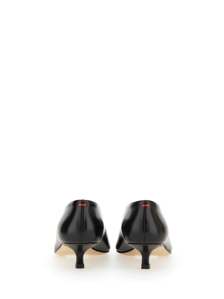 Aeyde Clara Pointed-toe Leather Pumps In Black