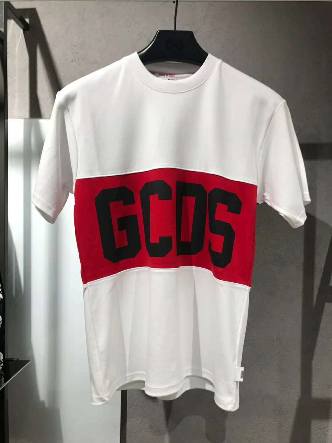 GCDS LOGO-PRINT T-SHIRT
