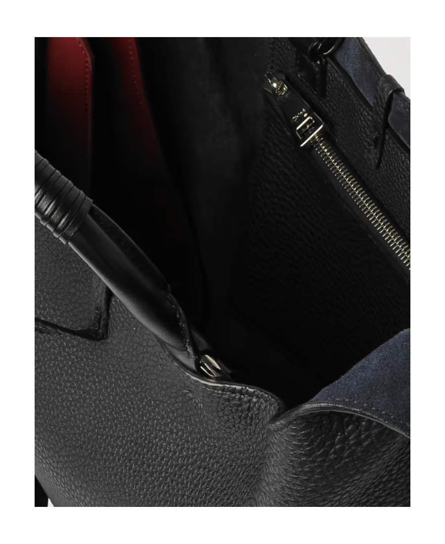 Chloé Textured Shoulder Bag In Black