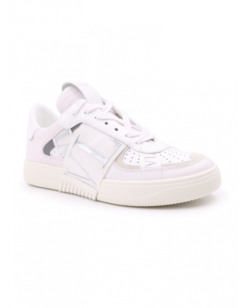 Shop Valentino Vl7n Low-top Sneakers In White