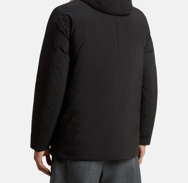 Woolrich Hooded Button-fastening Jacket In Black