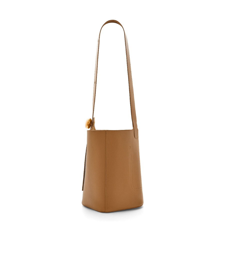 Loewe Pebble Medium Bucket Shoulder Bag In Brown