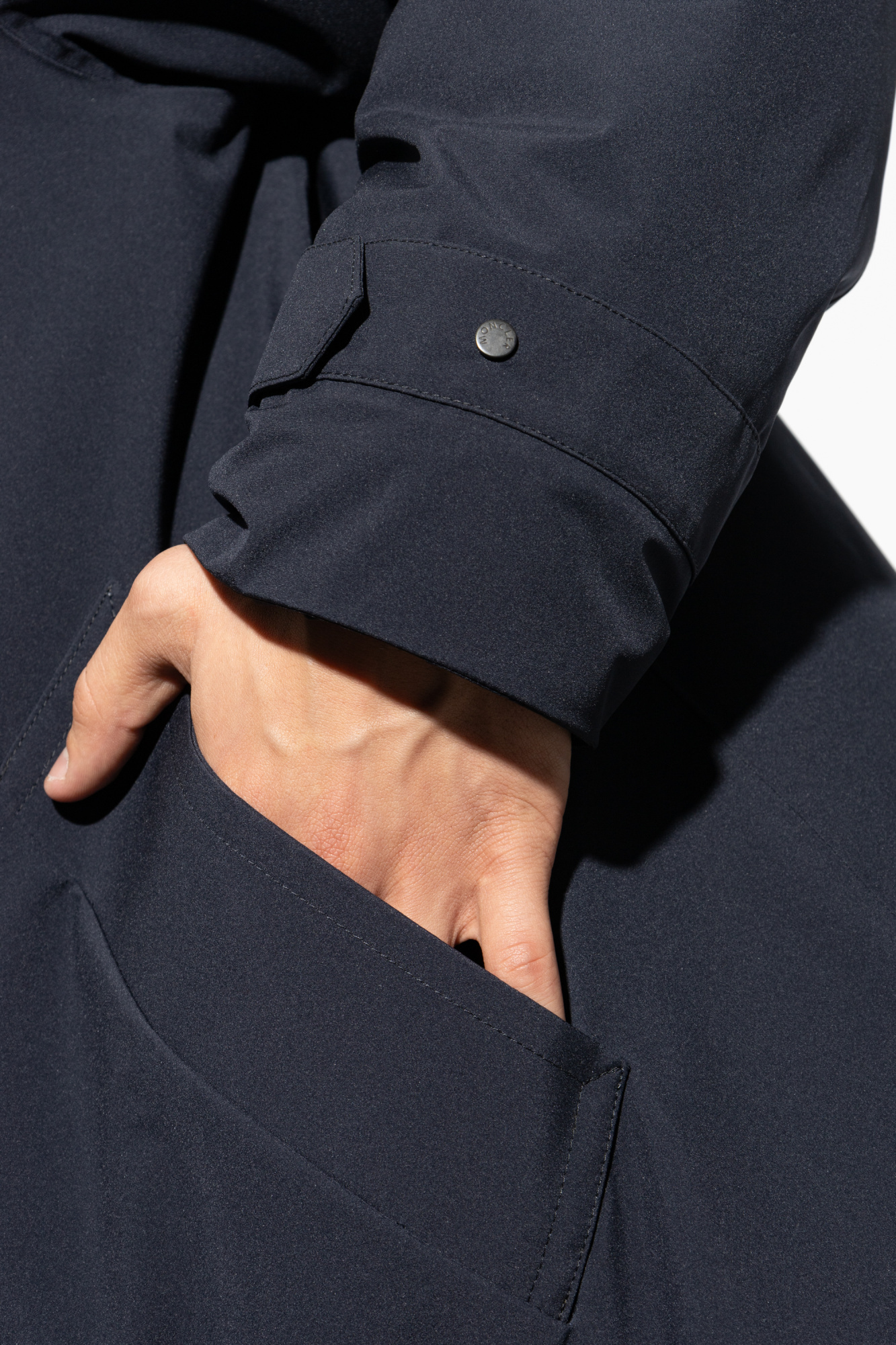 Moncler Larezila Hood Long Parka Jacket In Black