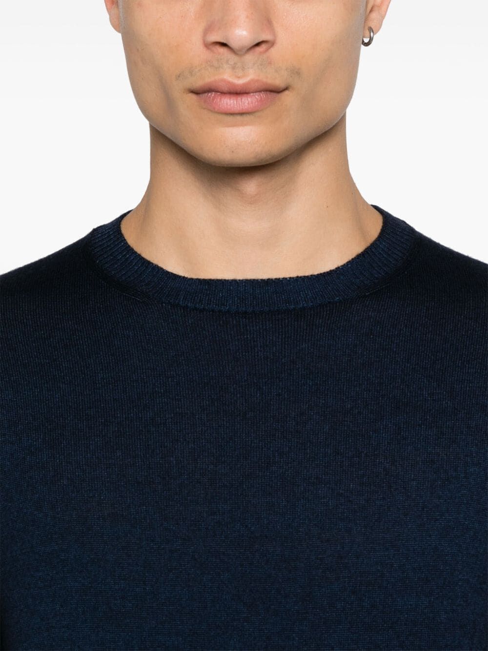 Malo Wool Crewneck Sweater With Ribbed Cuffs In Black