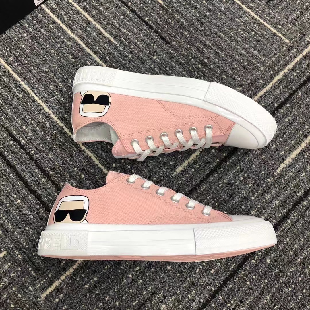 Shop Karl Lagerfeld Logo Printing With Low-top Casual Sneakers In White