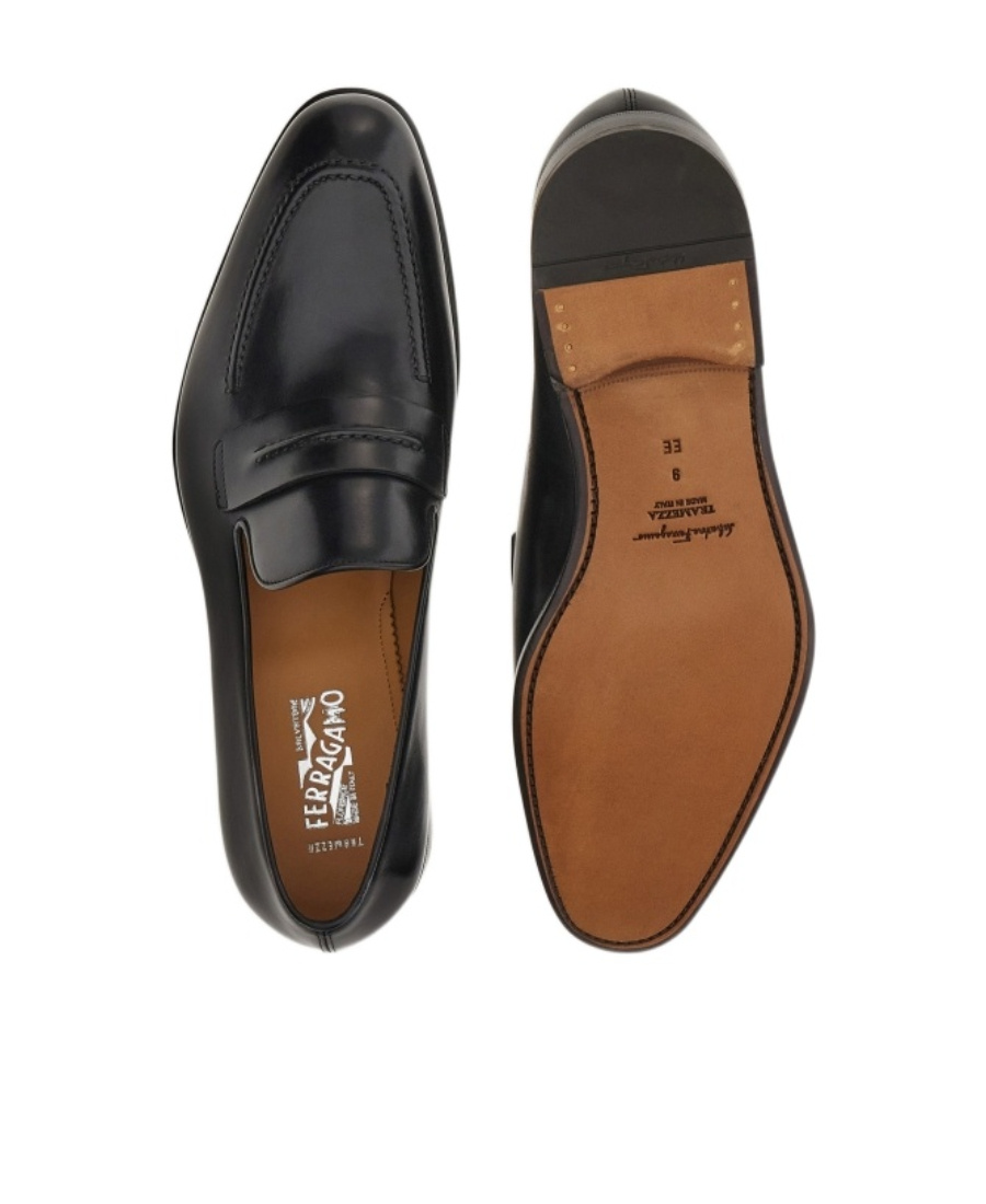 Ferragamo Penny Love Shoes In Black