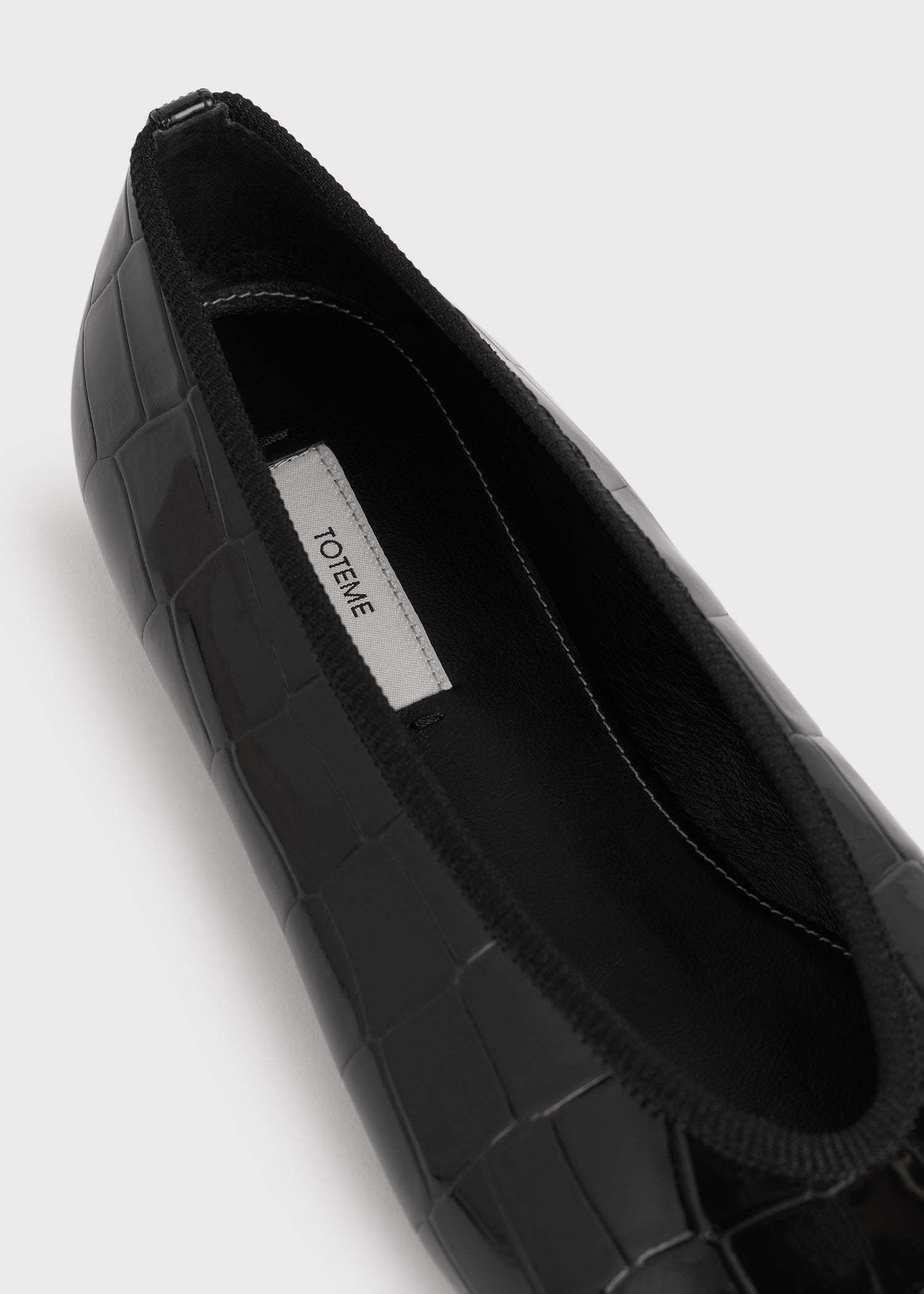 Totême Minimalist Croco-embossed Ballerinas Black