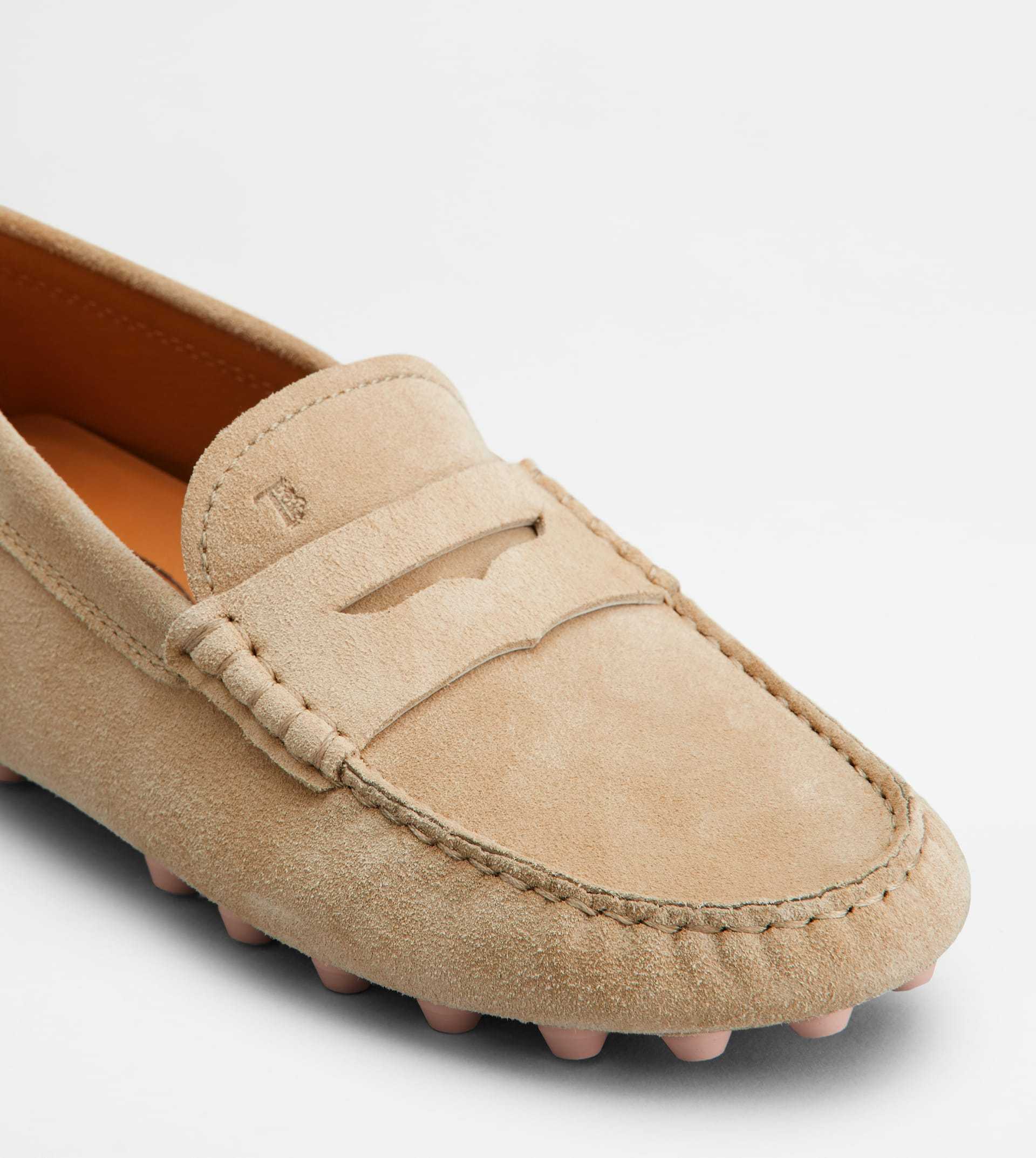 TOD'S TOD'S GOMMINO SLIP-ON DRIVING SHOES