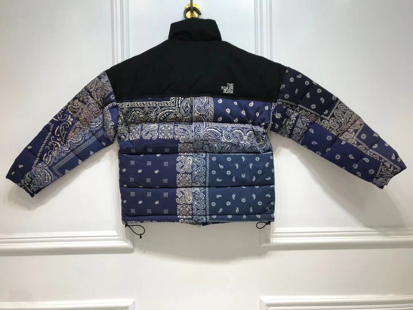 READYMADE BANDANA-PRINT PUFFER JACKET