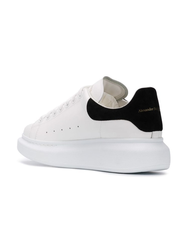 Alexander Mcqueen Wide-type Leisure Sports Shoes In Multi