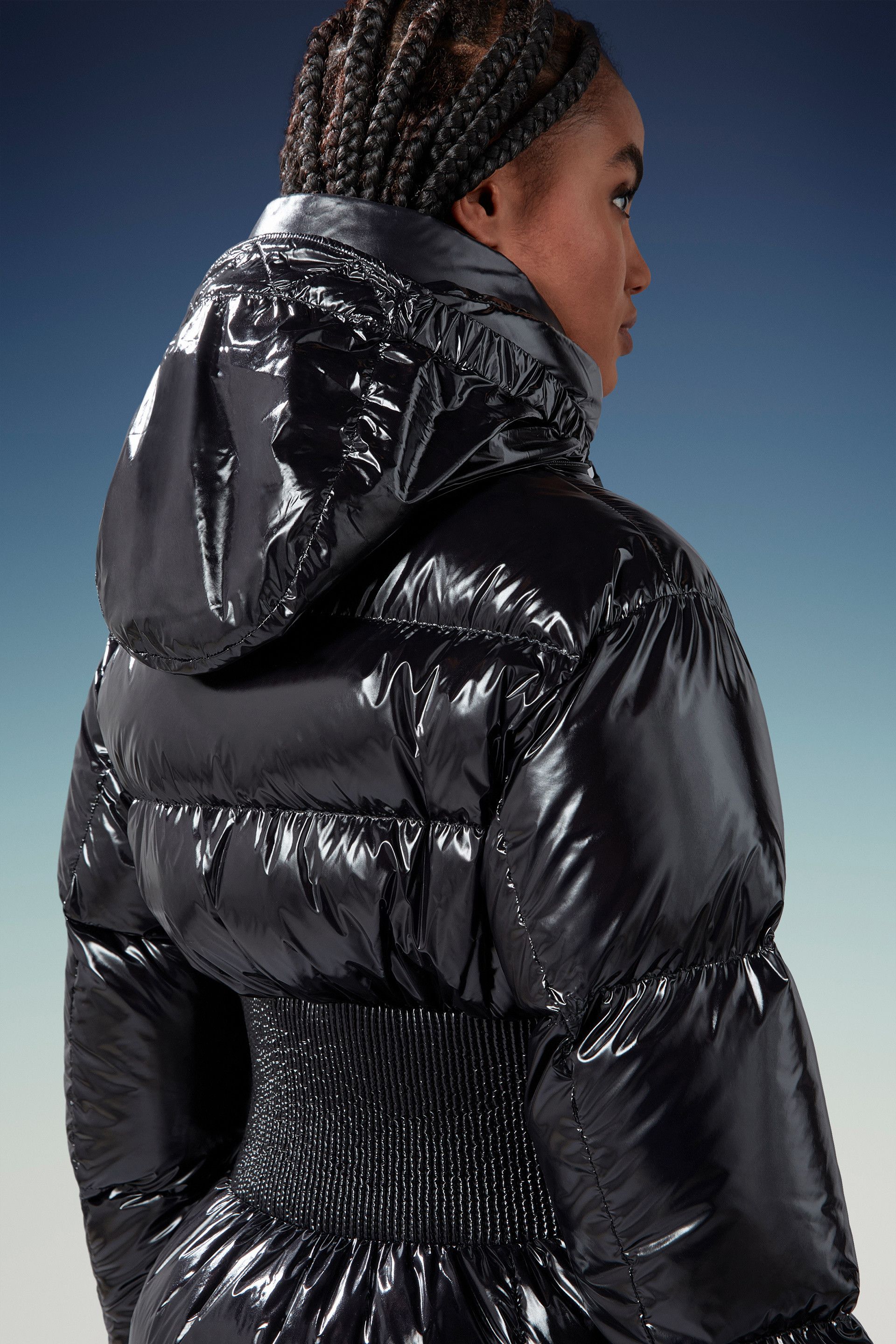 Moncler Logo Short Style Down Jacket In Black