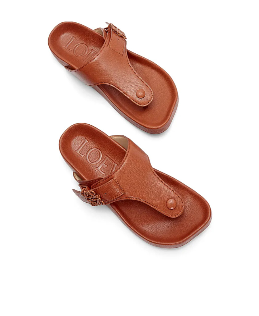 Loewe Leather Medallion Comfort Thong Sandals In Brown