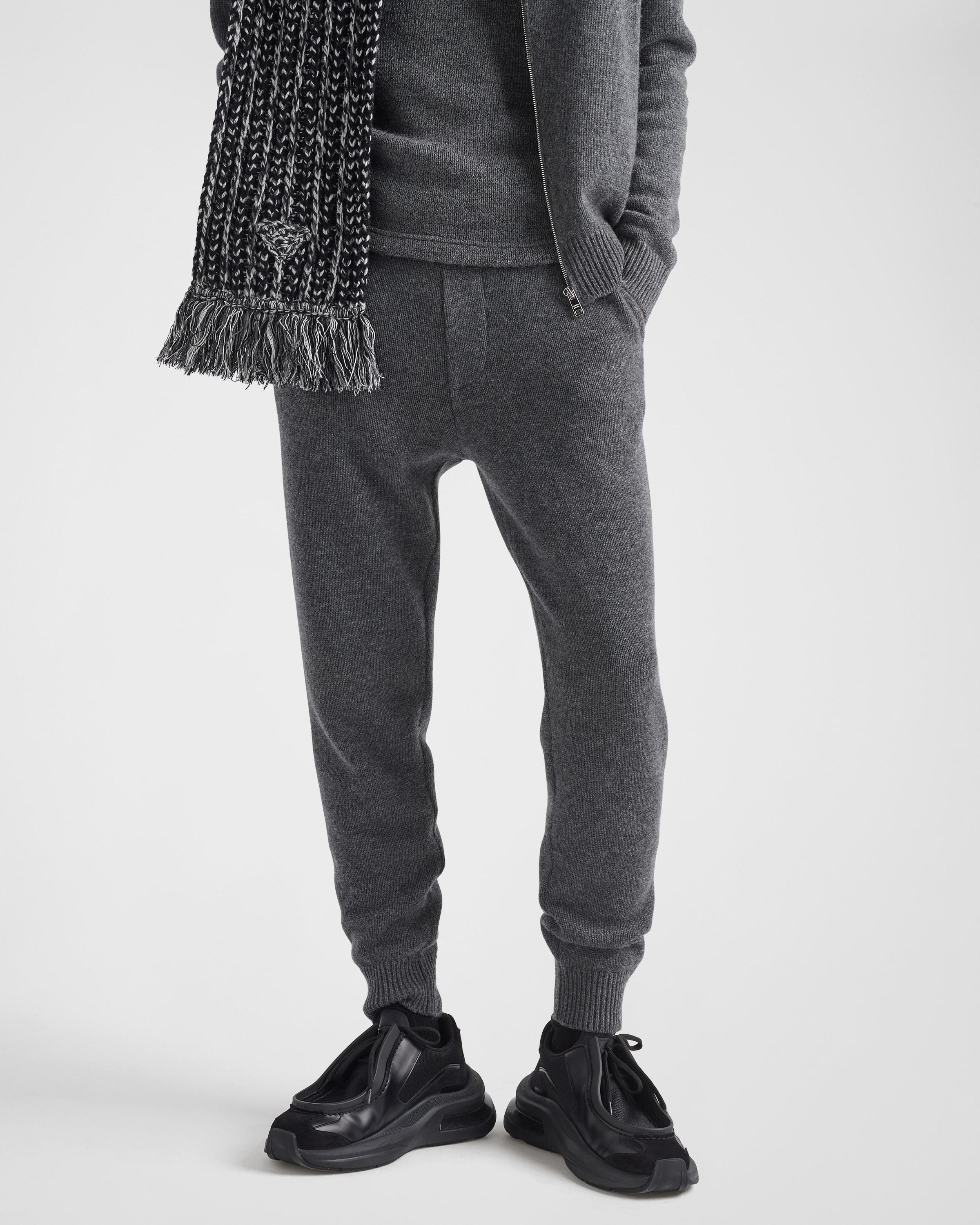 Prada Logo-embroidered Knitted Cashmere Trousers In Gray