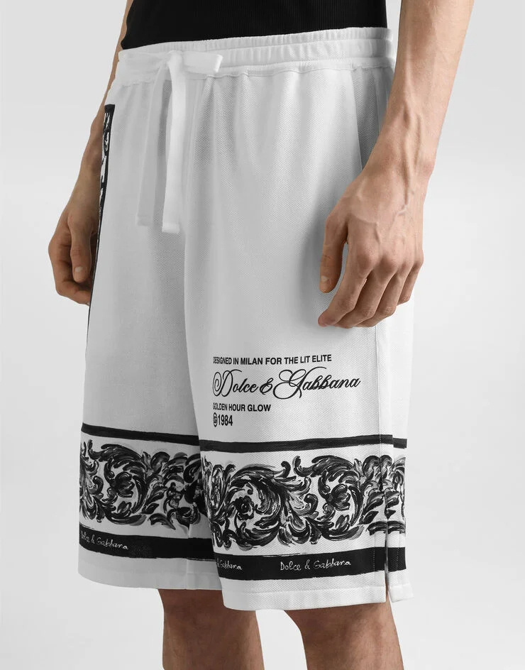 Dolce & Gabbana Majolica-print Knee Length Bermuda Shorts With Side And Back Pockets In White